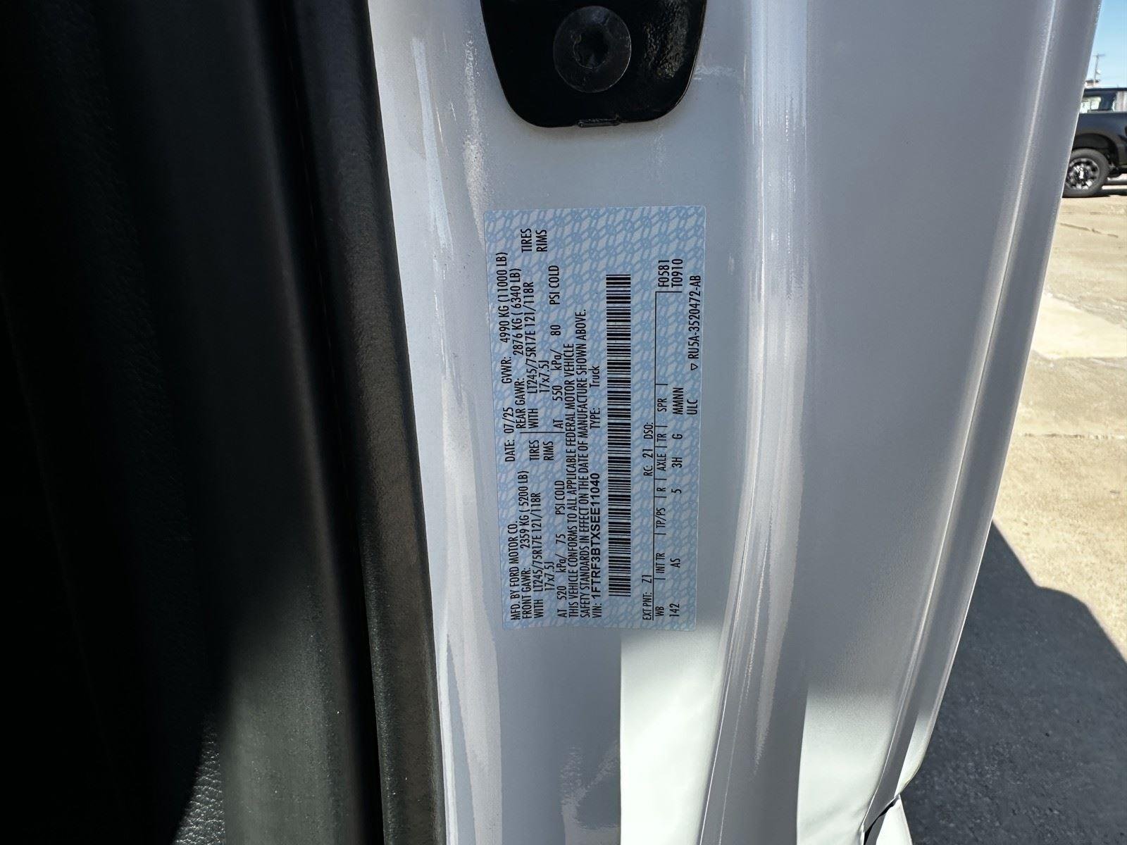 2025 Ford F-350 Super Duty XL - Photo 24