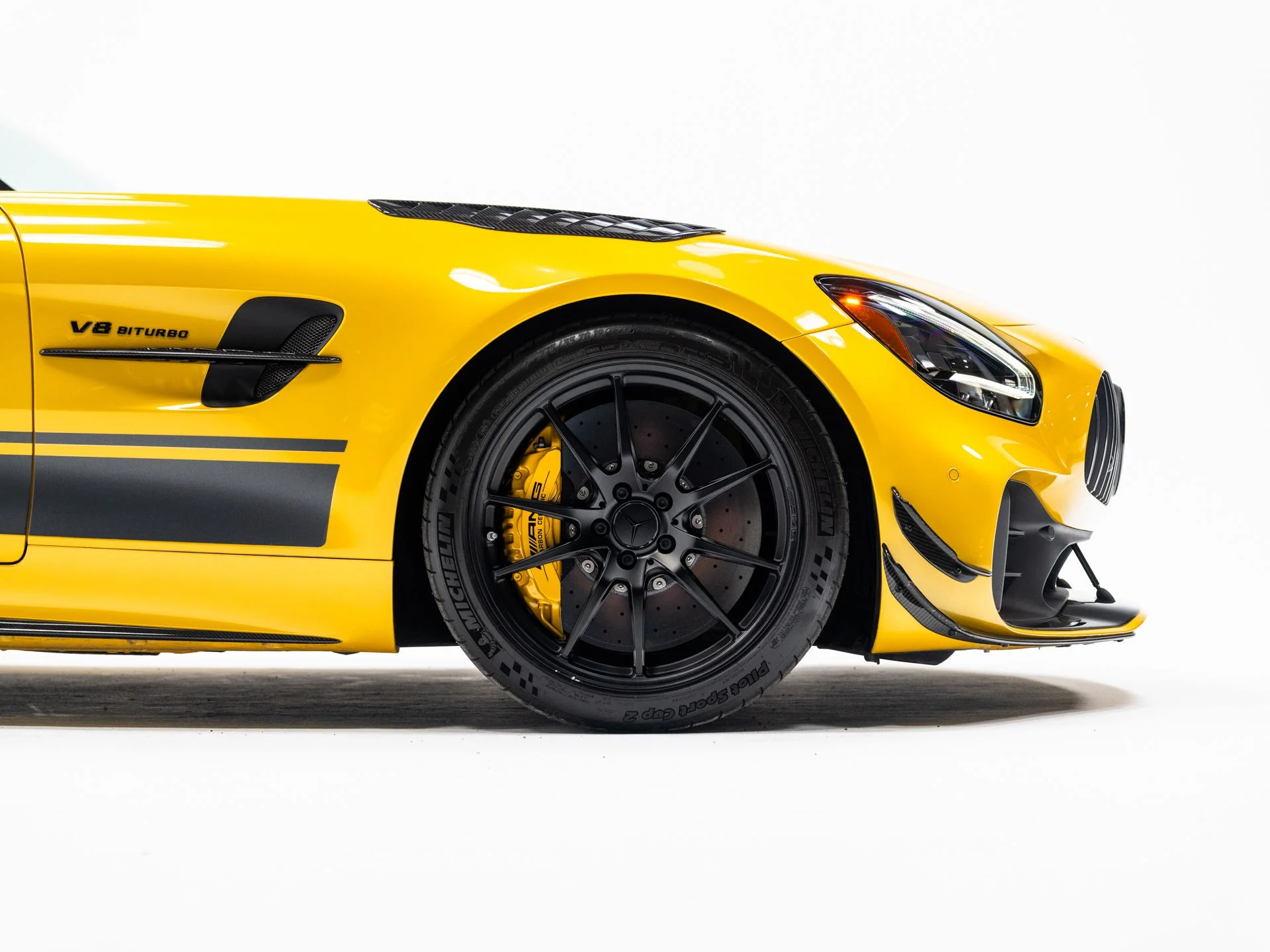 Used 2020 AMG Solarbeam Yellow Metallic Mercedes-Benz R image 12