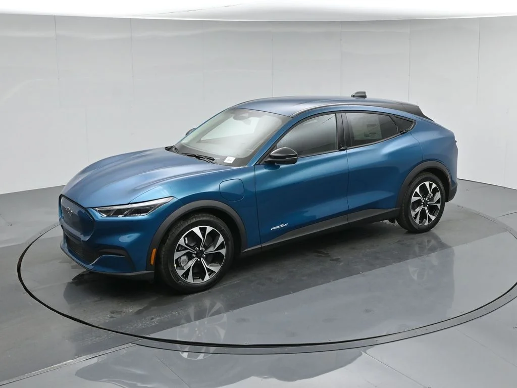 New 2026 Adriatic Blue Metallic Ford Select image 40