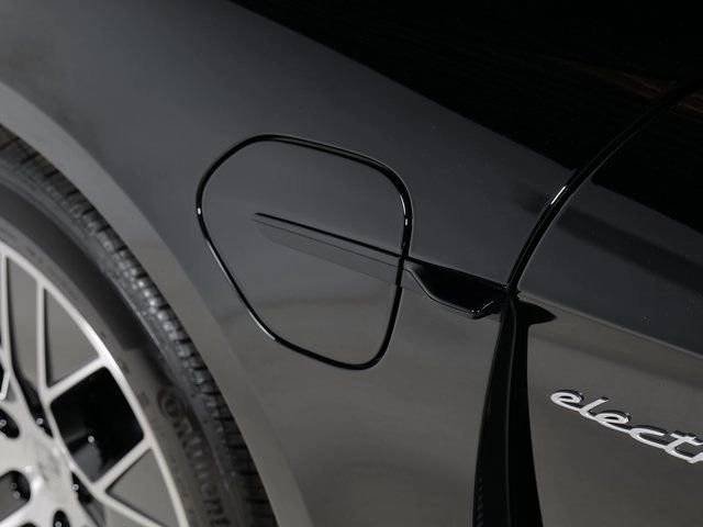New 2026 Black Porsche 4S image 33