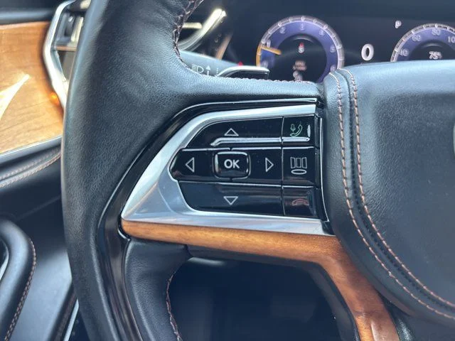 Used 2023 Black Jeep Summit image 27