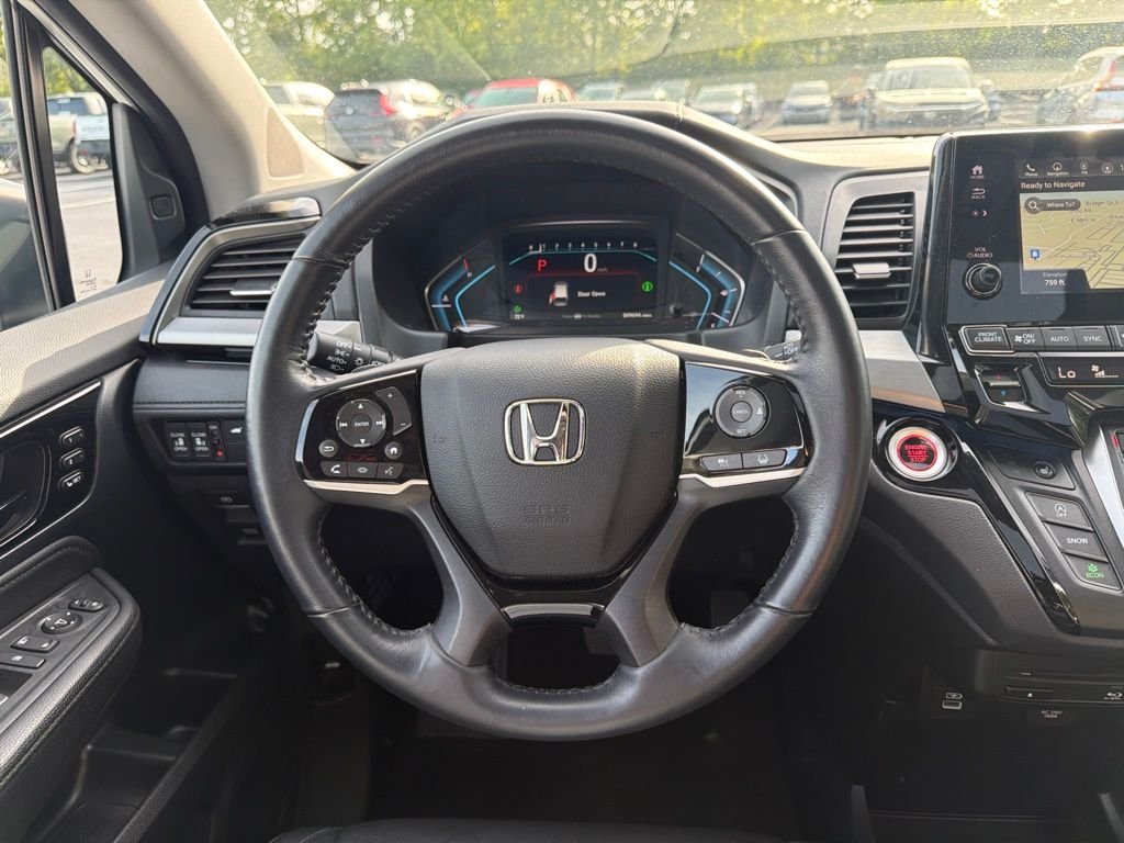 Certified Used 2024 Platinum White Pearl Honda Touring image 13