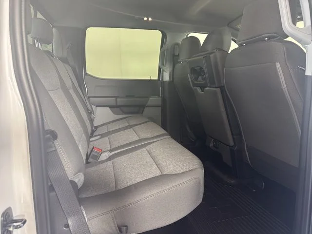 New 2026 Oxford White Ford XL image 5