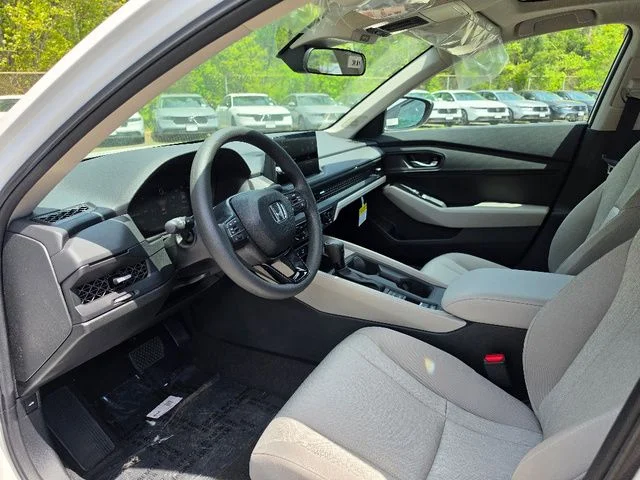New 2026 Platinum White Pearl Honda SE image 13