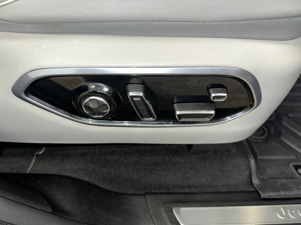 2022 Jeep Grand Cherokee L Overland - Photo 38