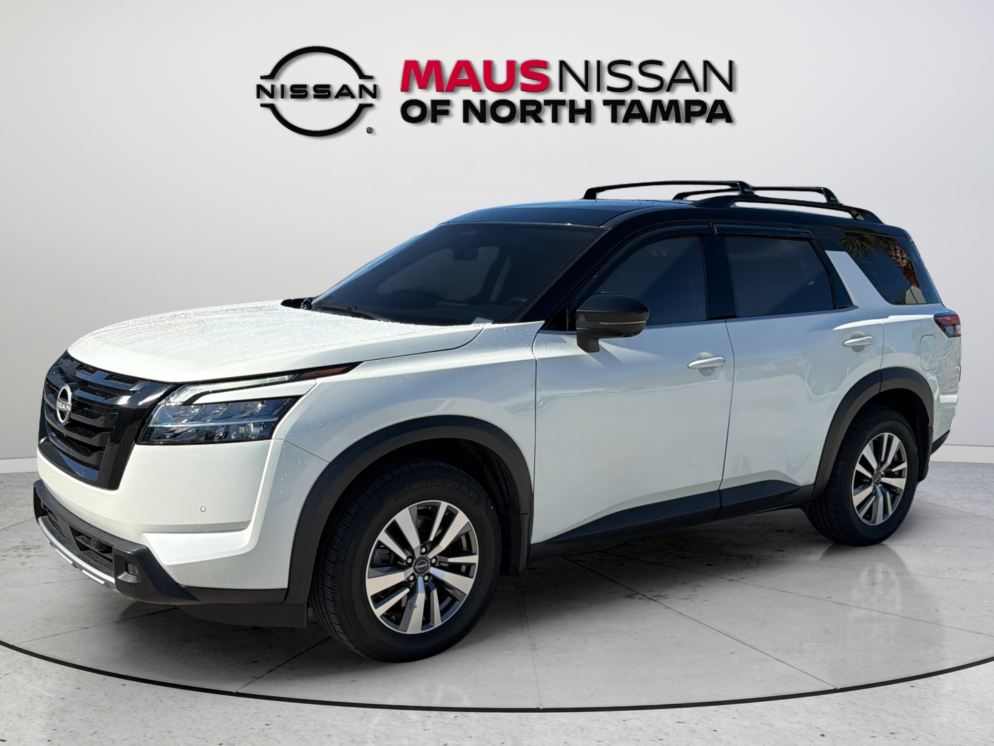 Used 2023 White Nissan SL image 6
