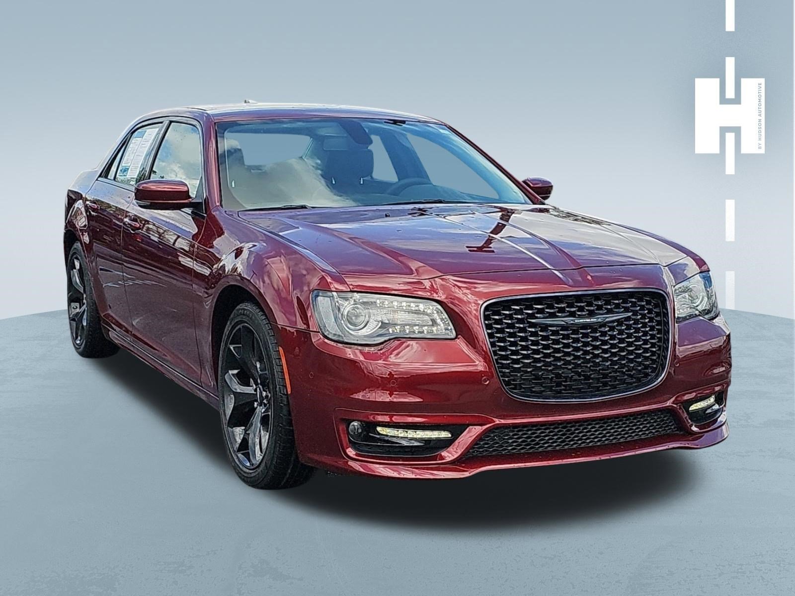 2022 Chrysler 300 Touring L's photo