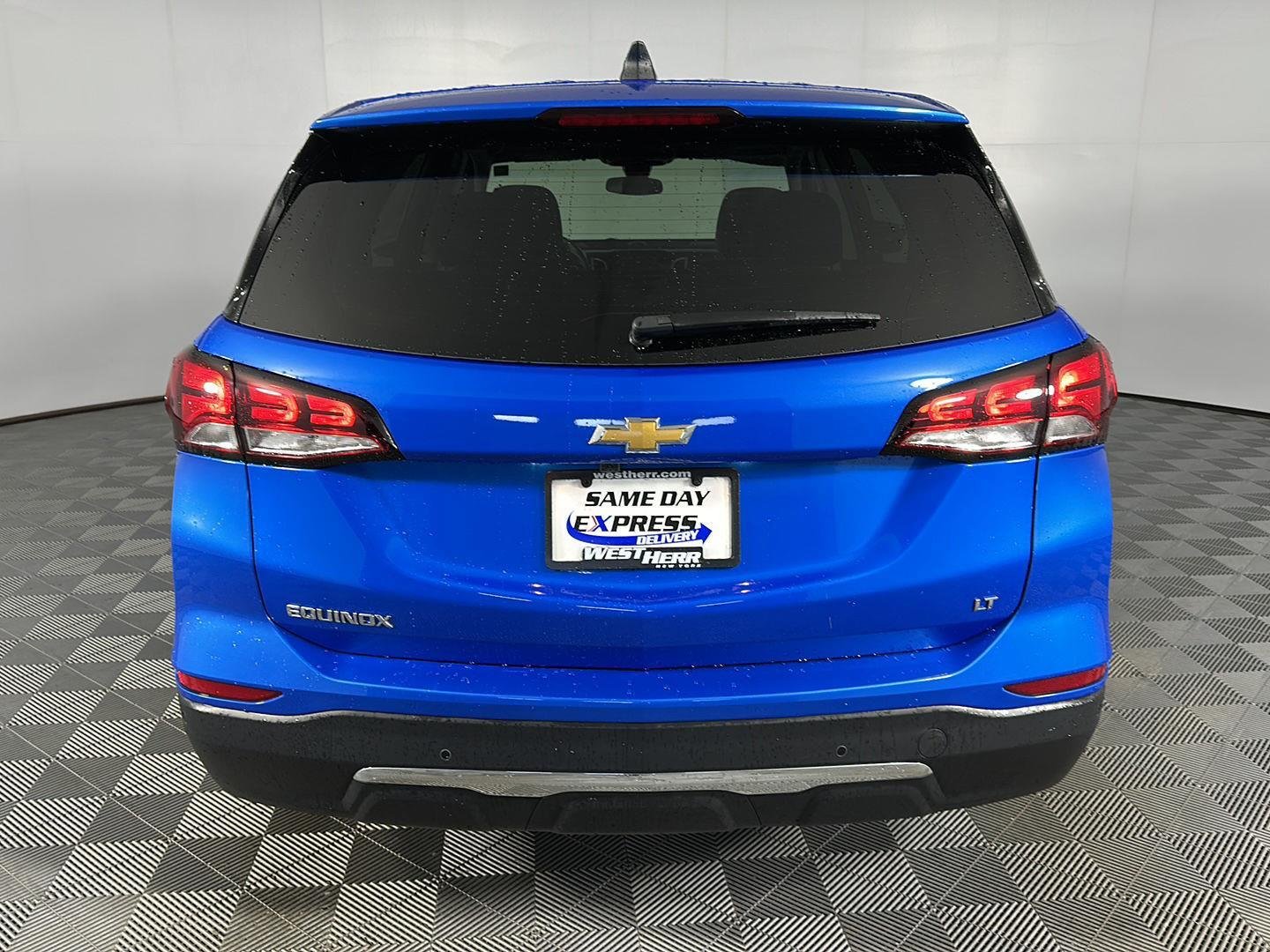 Used 2024 Riptide Blue Chevrolet LT image 6