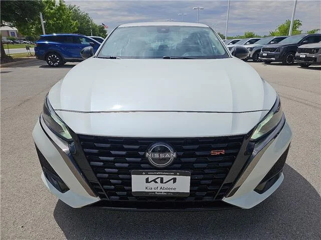 Used 2024 Pearl White Tricoat Nissan 2.5 SR image 6