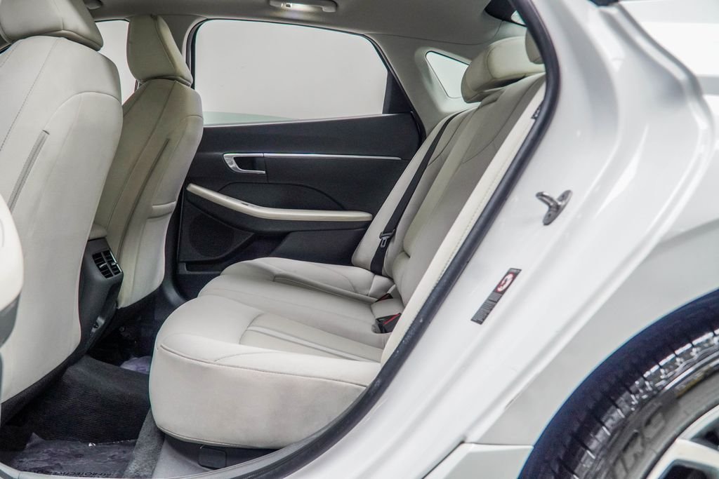 Used 2023 White Hyundai SEL image 41