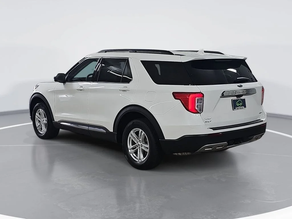 Used 2023 White Ford XLT image 6