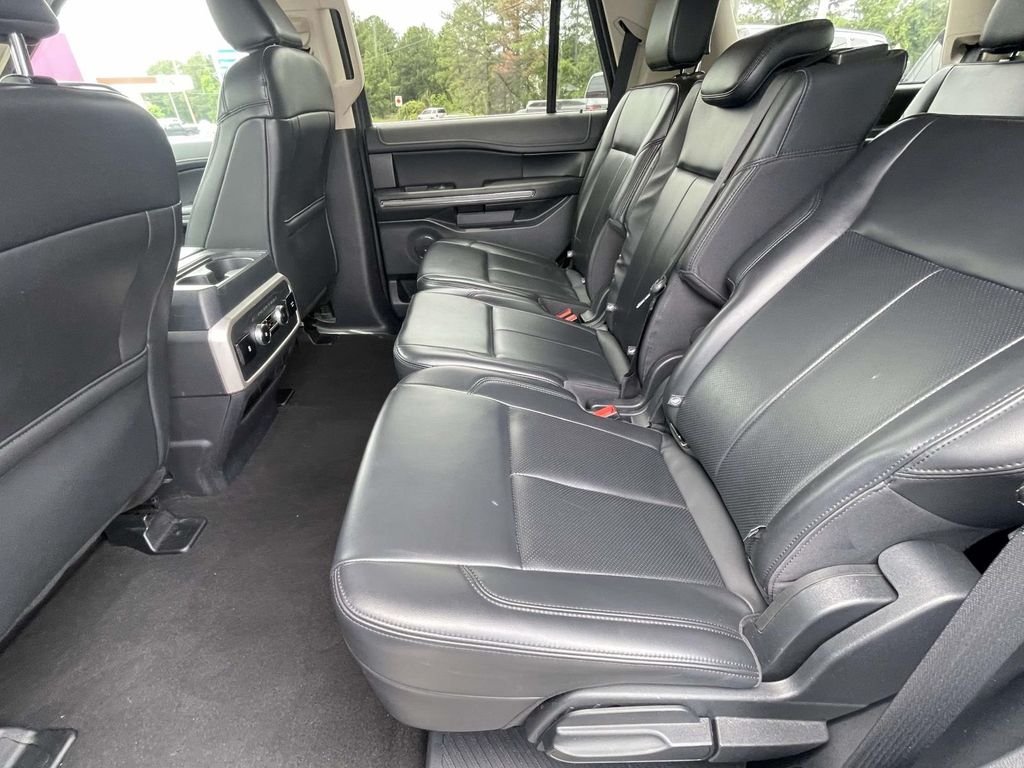 Used 2024 Silver Ford XLT image 11