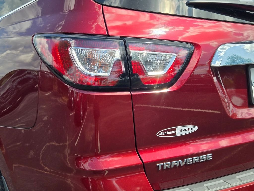 Used 2017 Red Chevrolet 2LT image 10
