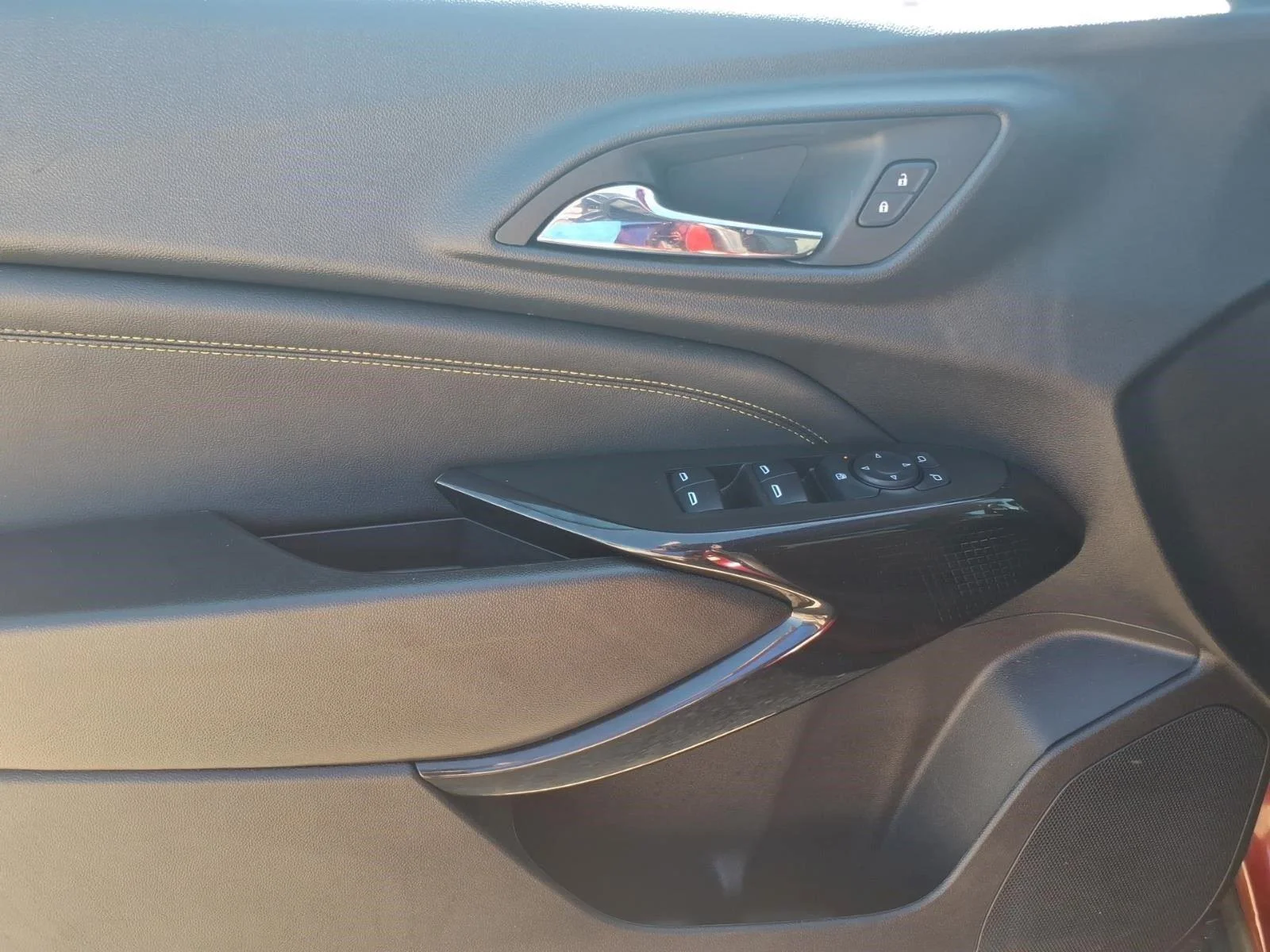 Used 2025 Crimson Metallic Chevrolet LT image 16