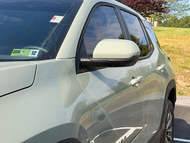 Used 2025 Green Chevrolet LT image 22