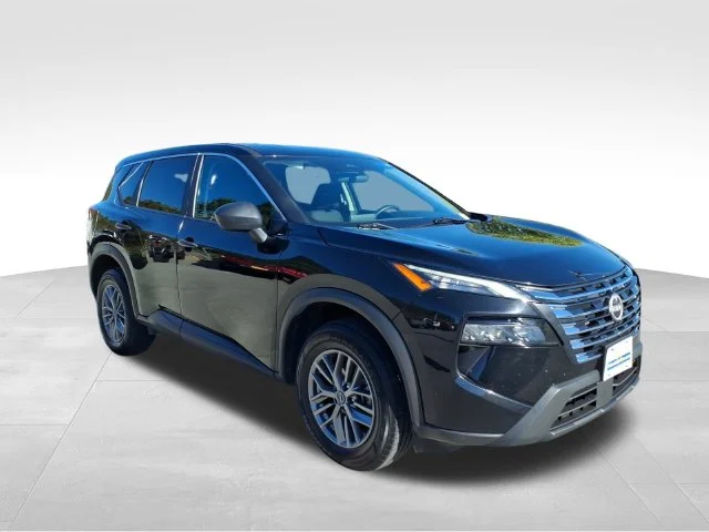 Used 2024 Black Nissan S image 15