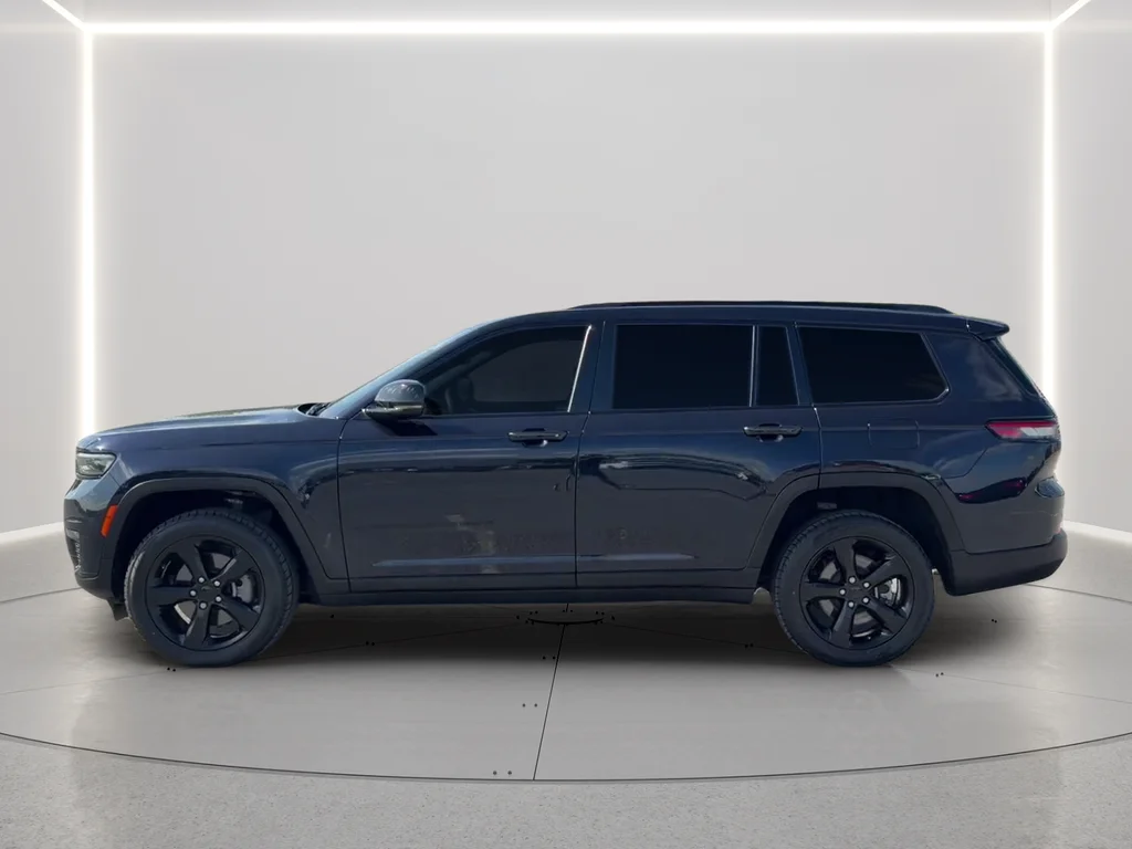 Used 2024 Black Jeep Limited image 8