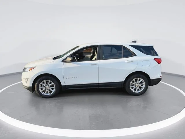 Used 2021 White Chevrolet LS image 5