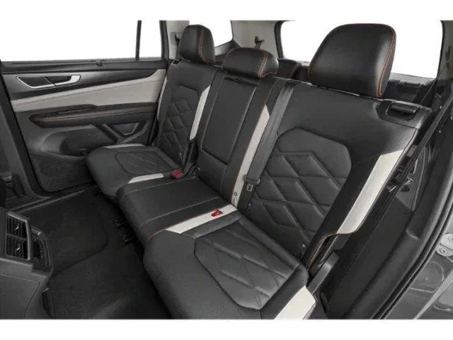 New 2026 Deep Black Pearl Volkswagen 2.0T Peak Edition image 10