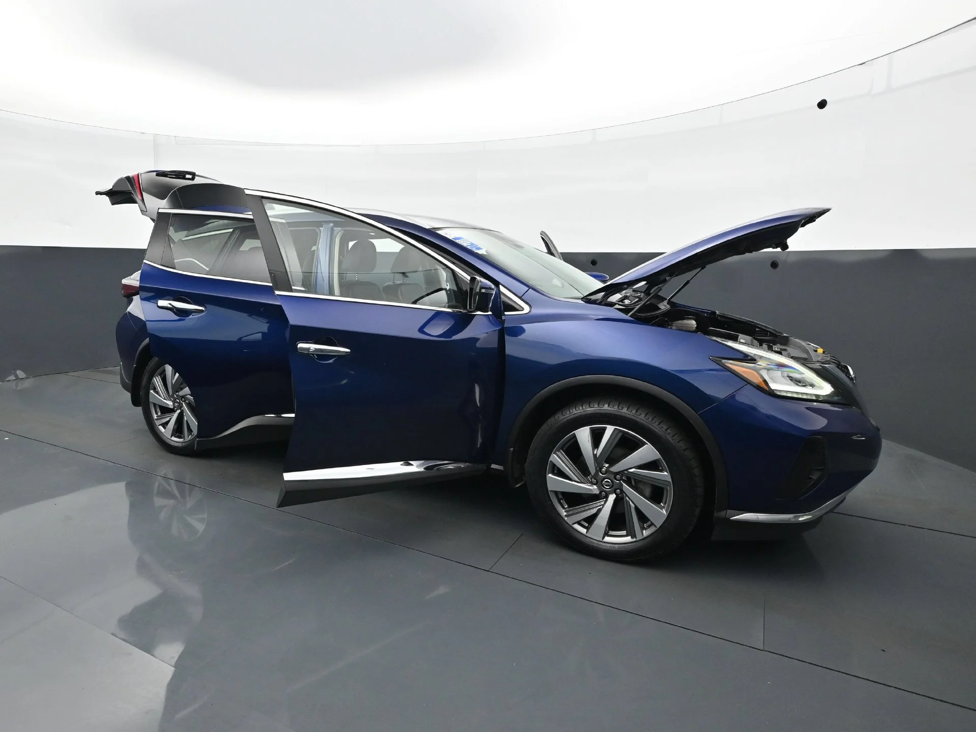 Used 2020 Deep Blue Pearl Nissan SL image 37