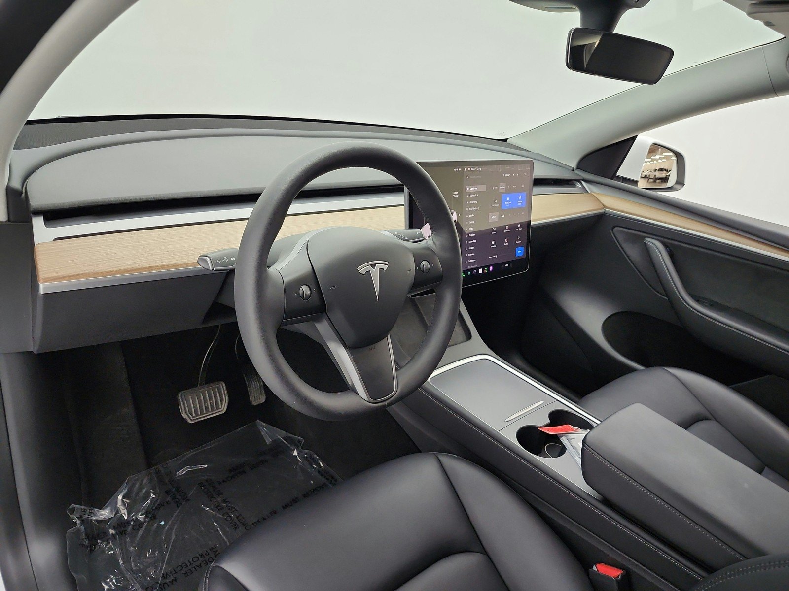Used 2022 Pearl White Multi-Coat Tesla Long Range AWD image 9