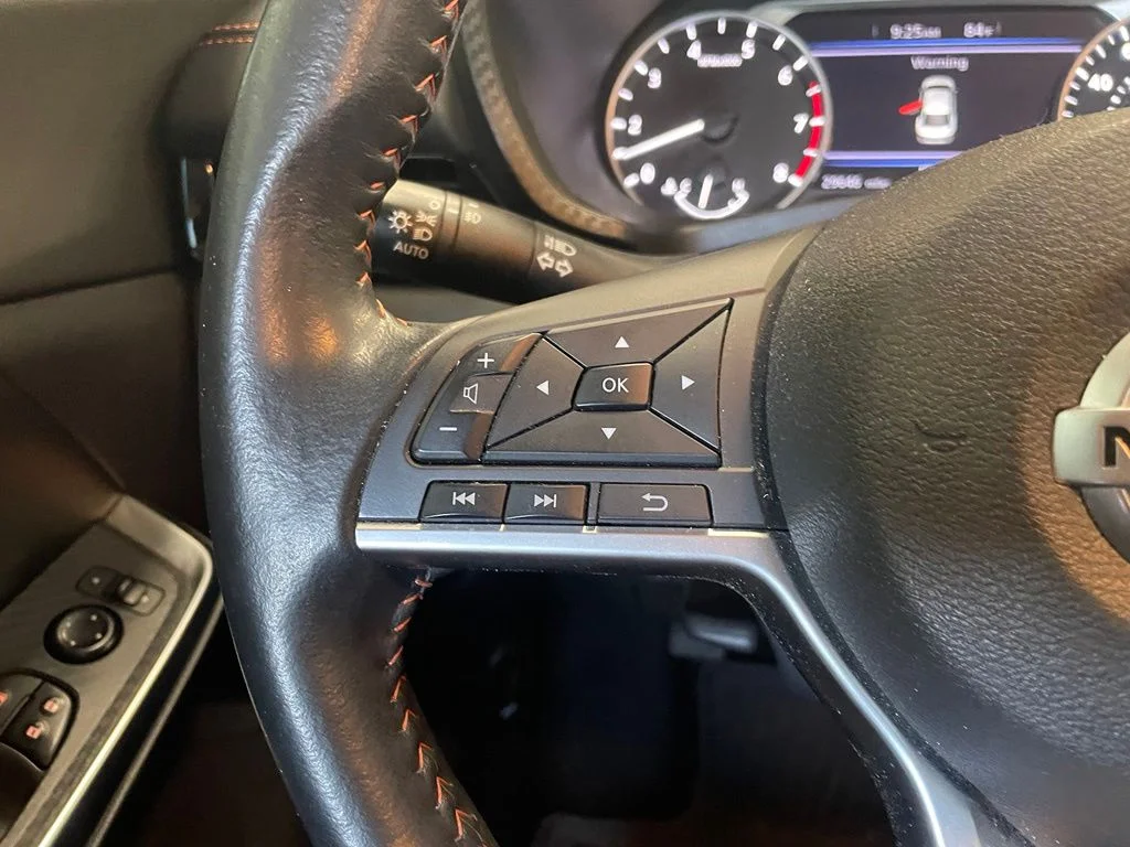 Used 2023 Blue Nissan SR image 12