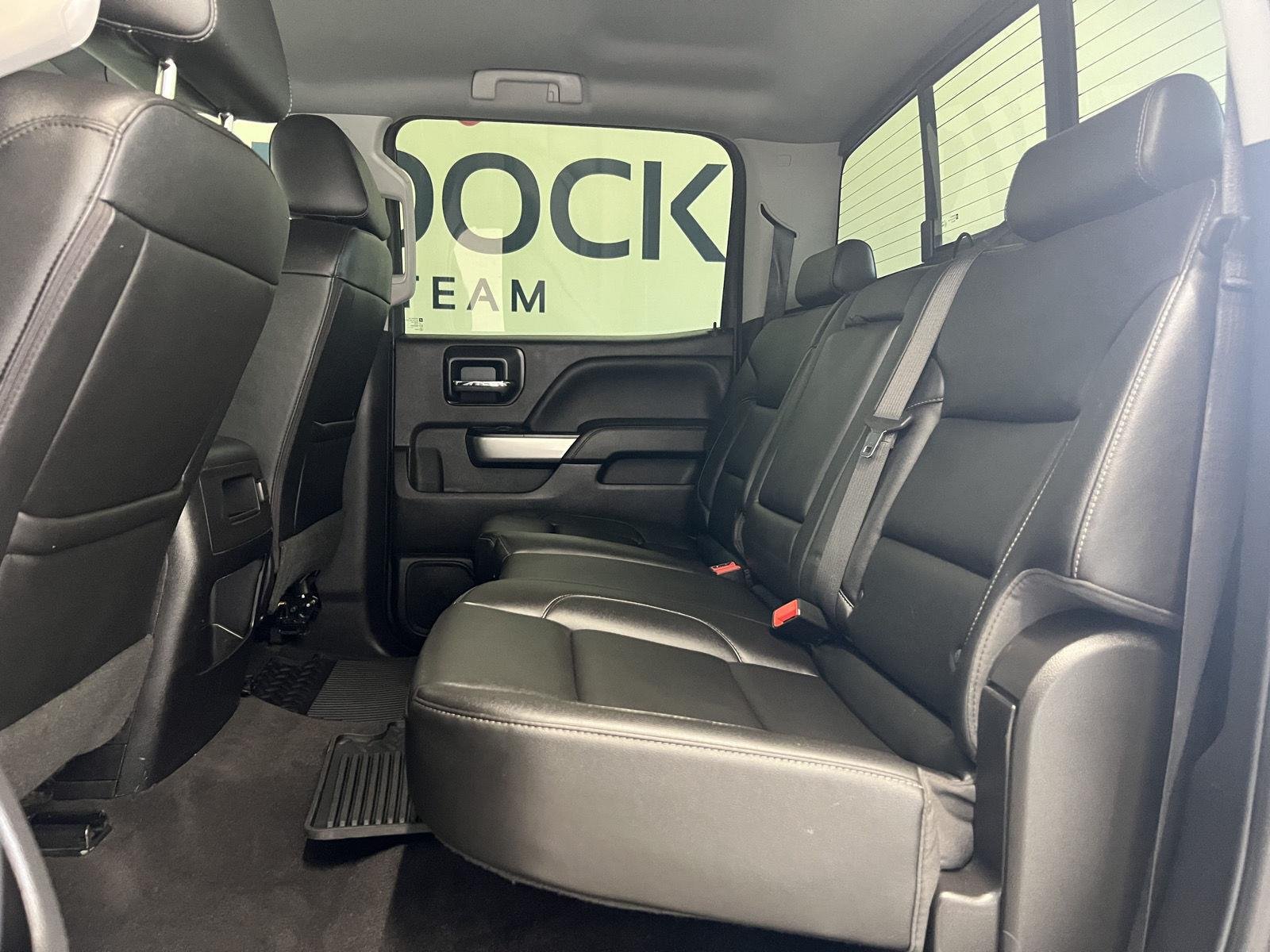 2018 Chevrolet Silverado 1500 LTZ - Photo 6