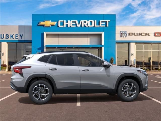 2026 Chevrolet Trax LT - Photo 5