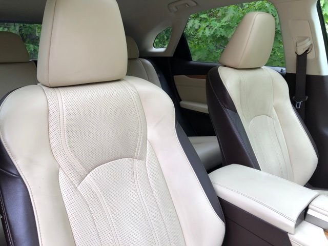 Used 2019 White Lexus 350 image 16