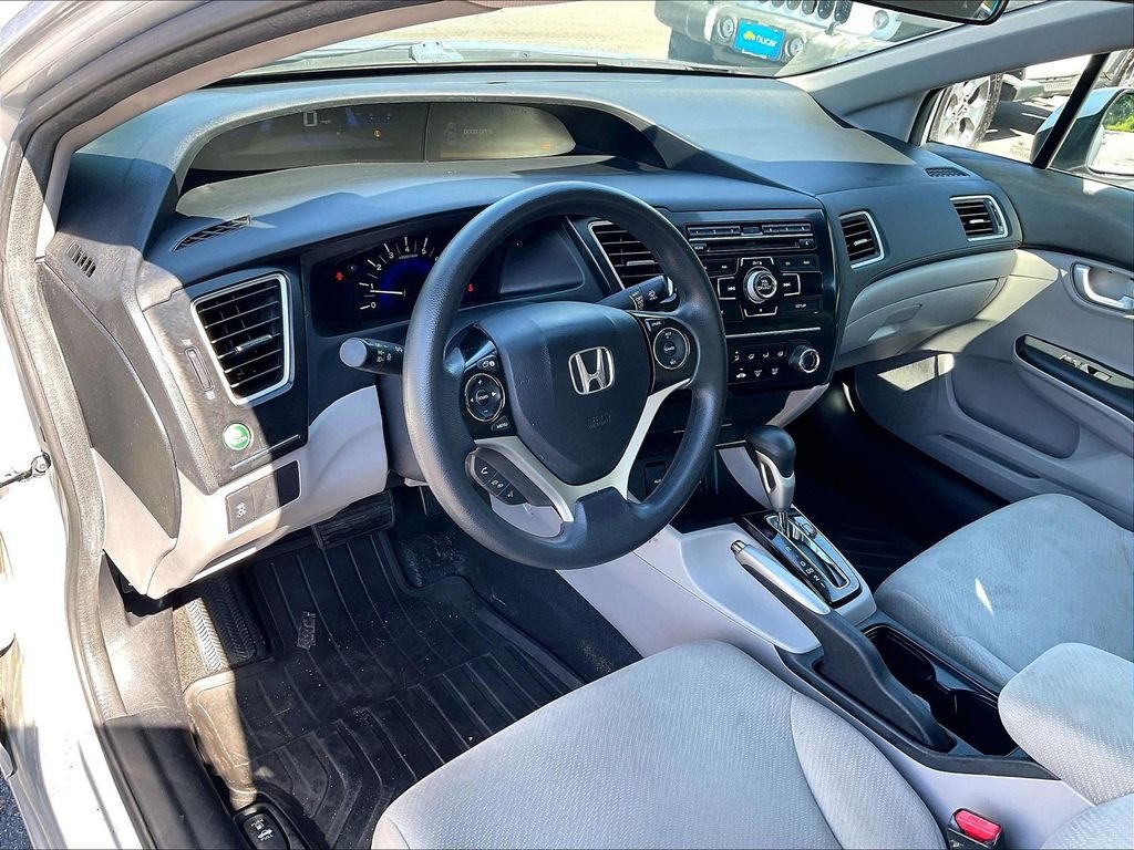 Used 2013 Silver Honda LX image 8