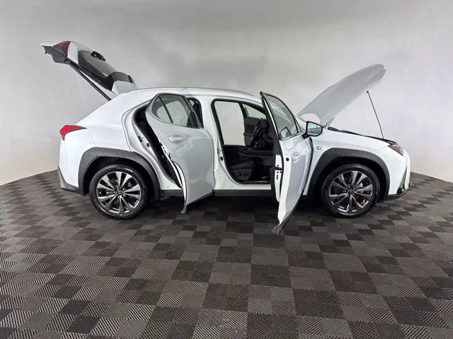 Used 2019 White Lexus 200 F SPORT image 18