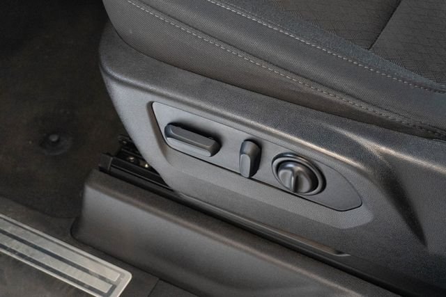 Used 2022 Gray Chevrolet LT image 18