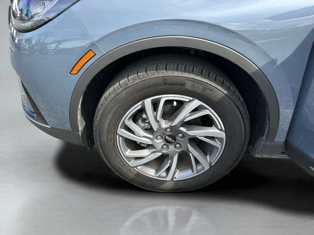Used 2024 Blue Lincoln Premiere image 38