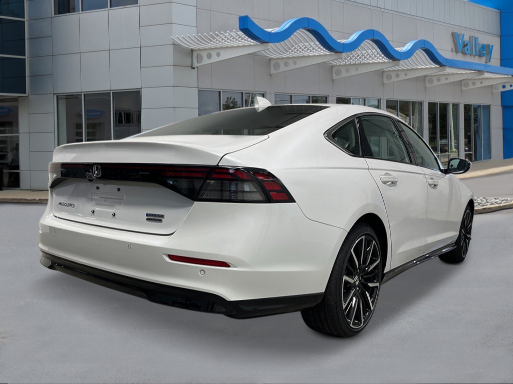 New 2026 Platinum White Pearl Honda Touring image 5