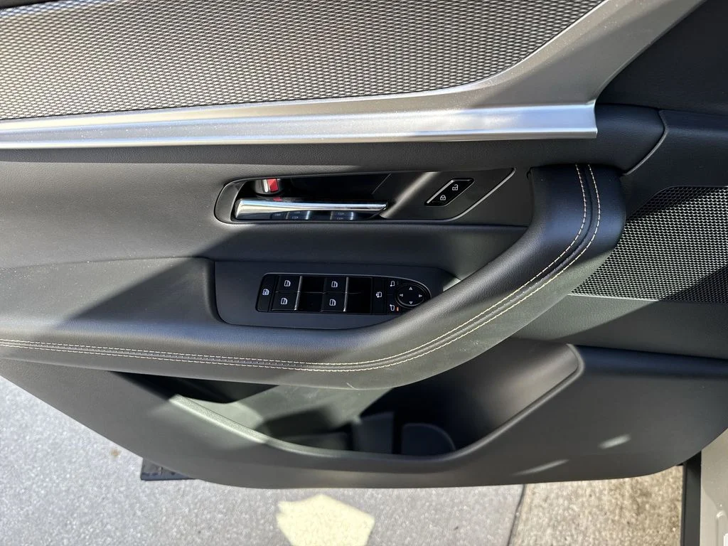 New 2026 Platinum Mazda 3.3 Turbo Premium Plus AWD image 40