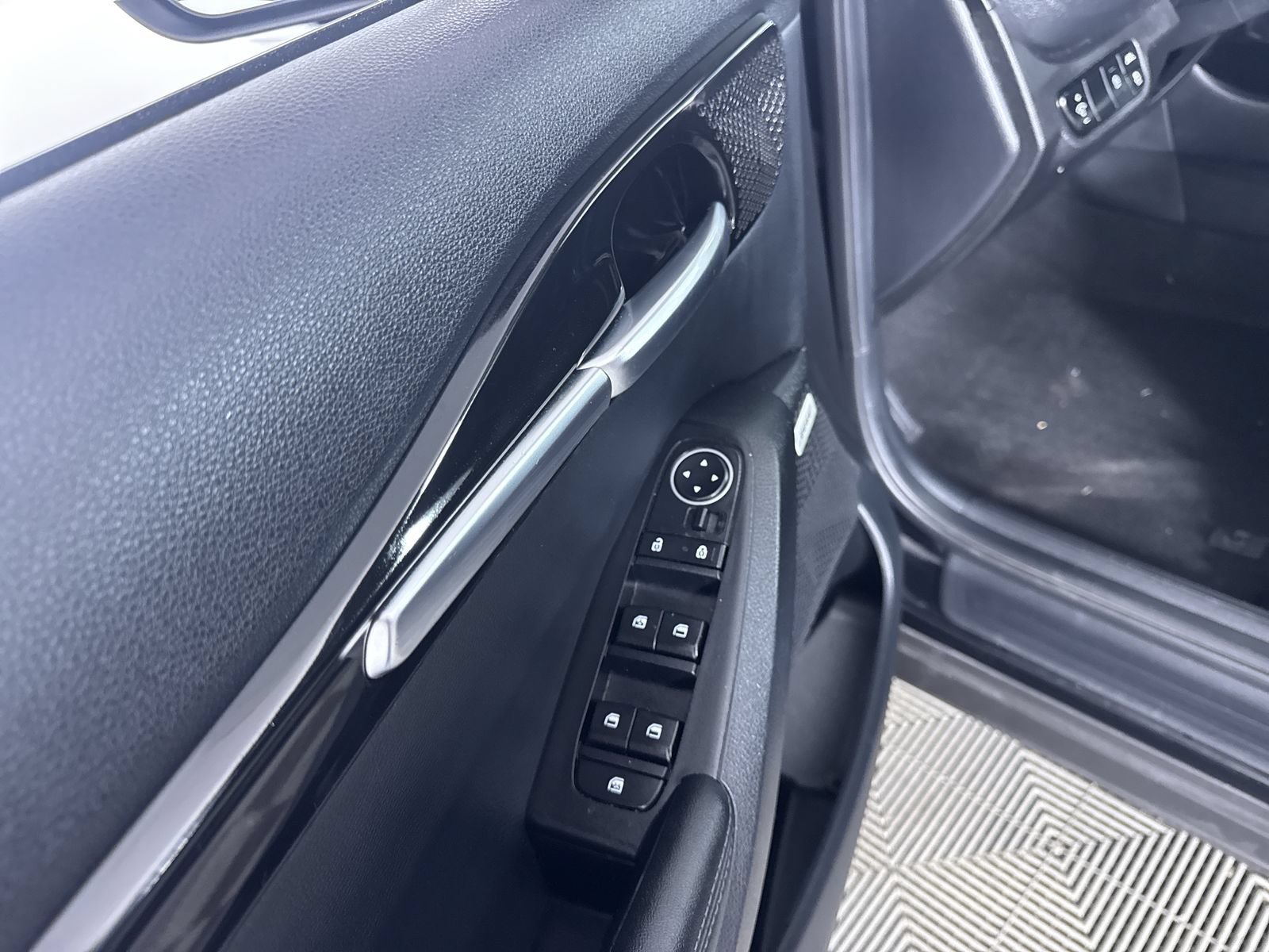 Used 2023 Cherry Black Kia SX image 14