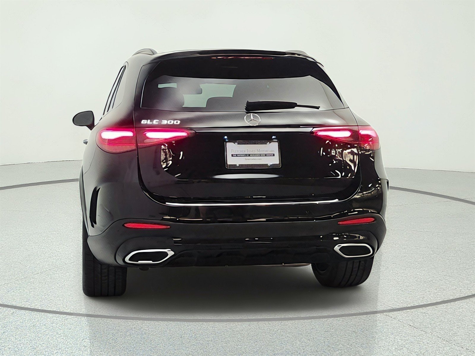 Used 2023 Black Mercedes-Benz GLC 300 SUV image 6