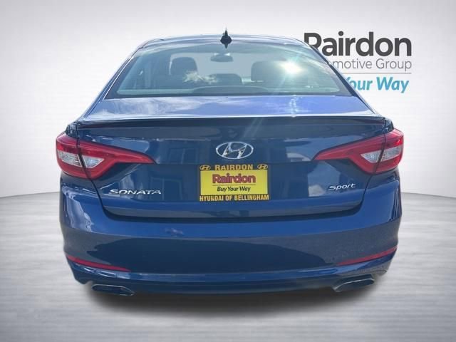Used 2017 Lakeside Blue Hyundai Sport image 6