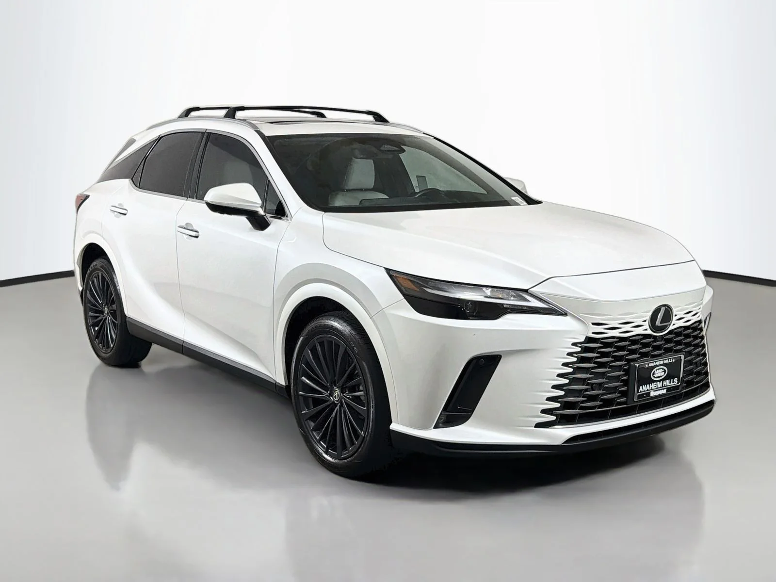 Used 2025 White Pearl Lexus 350h Premium image 7