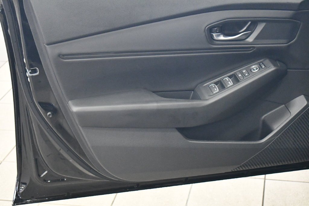New 2026 Crystal Black Pearl Honda SE image 8