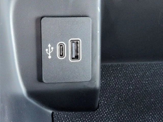 New 2026 Oxford White Ford STX® image 21