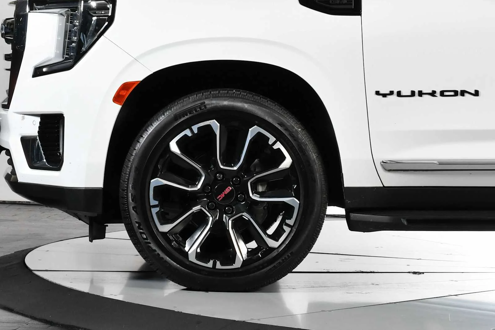 Used 2022 Summit White GMC SLT image 11