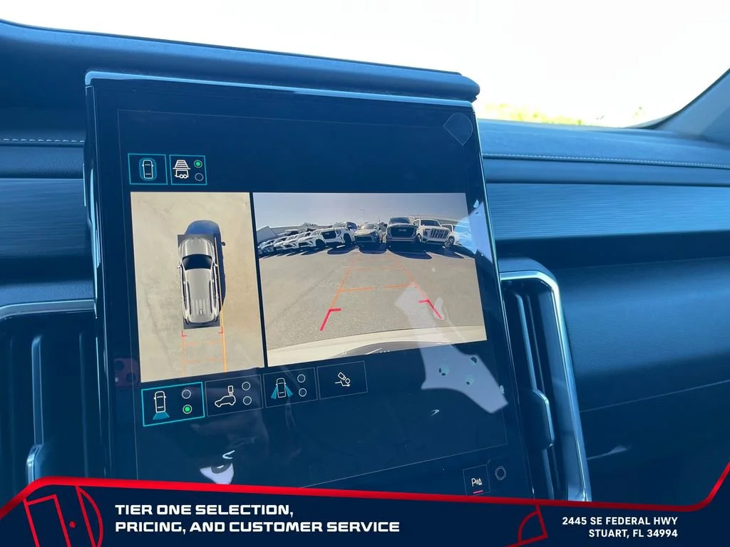 New 2026 Summit White GMC Elevation image 21