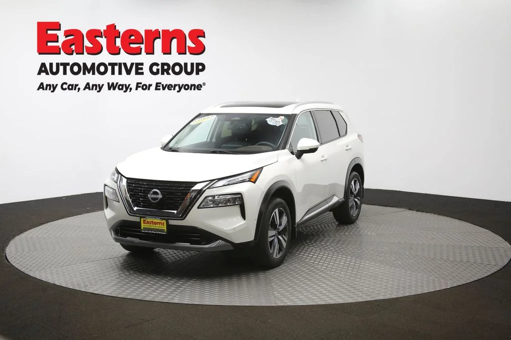 Used 2023 White Nissan SL image 58