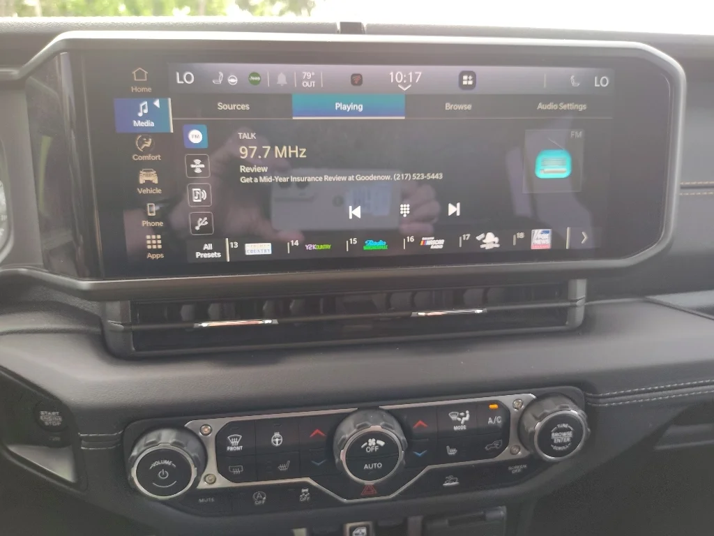Used 2024 Black Clearcoat Jeep Sahara image 19