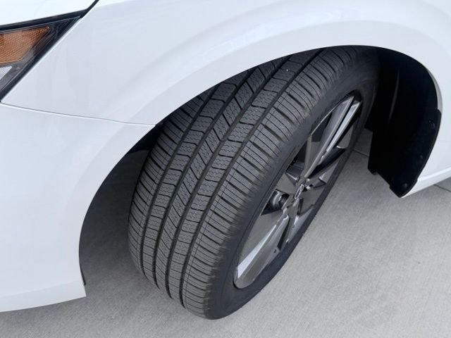 New 2026 Aspen White TriCoat Nissan SL image 35