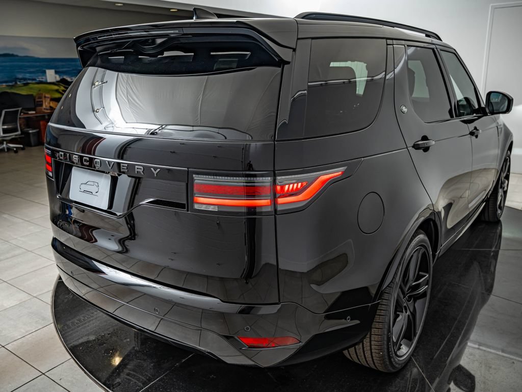 New 2026 Santorini Black Land Rover Dynamic SE image 16