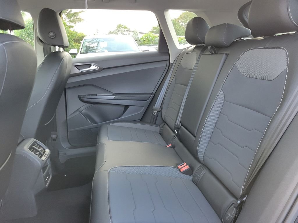New 2026 Black Volkswagen 1.5T SE Black image 7
