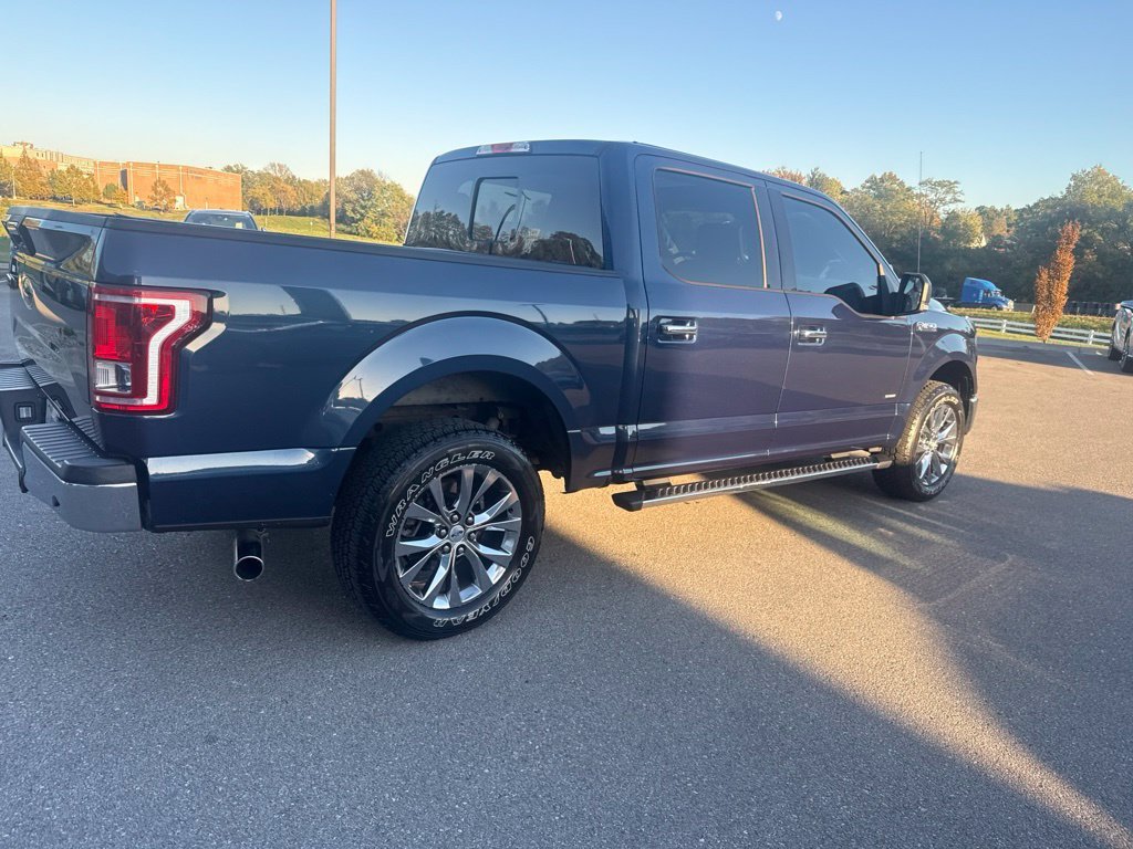 Used 2017 Blue Jeans Metallic Ford XLT image 5