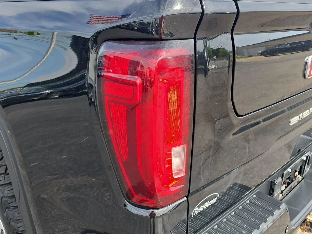 Used 2020 ONYX BLACK GMC AT4 image 36